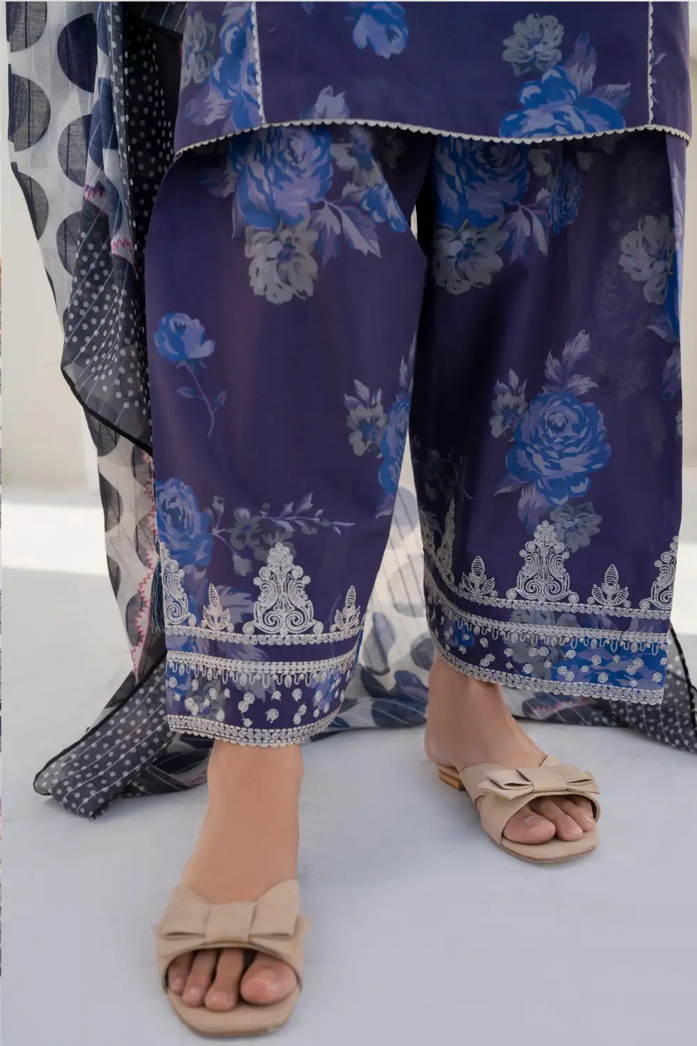 Embroidered Lawn RTW