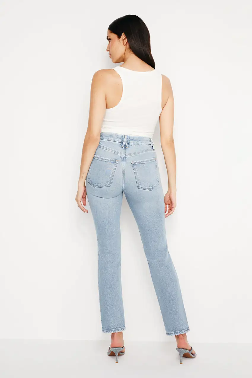 SOFT-TECH GOOD LEGS STRAIGHT JEANS