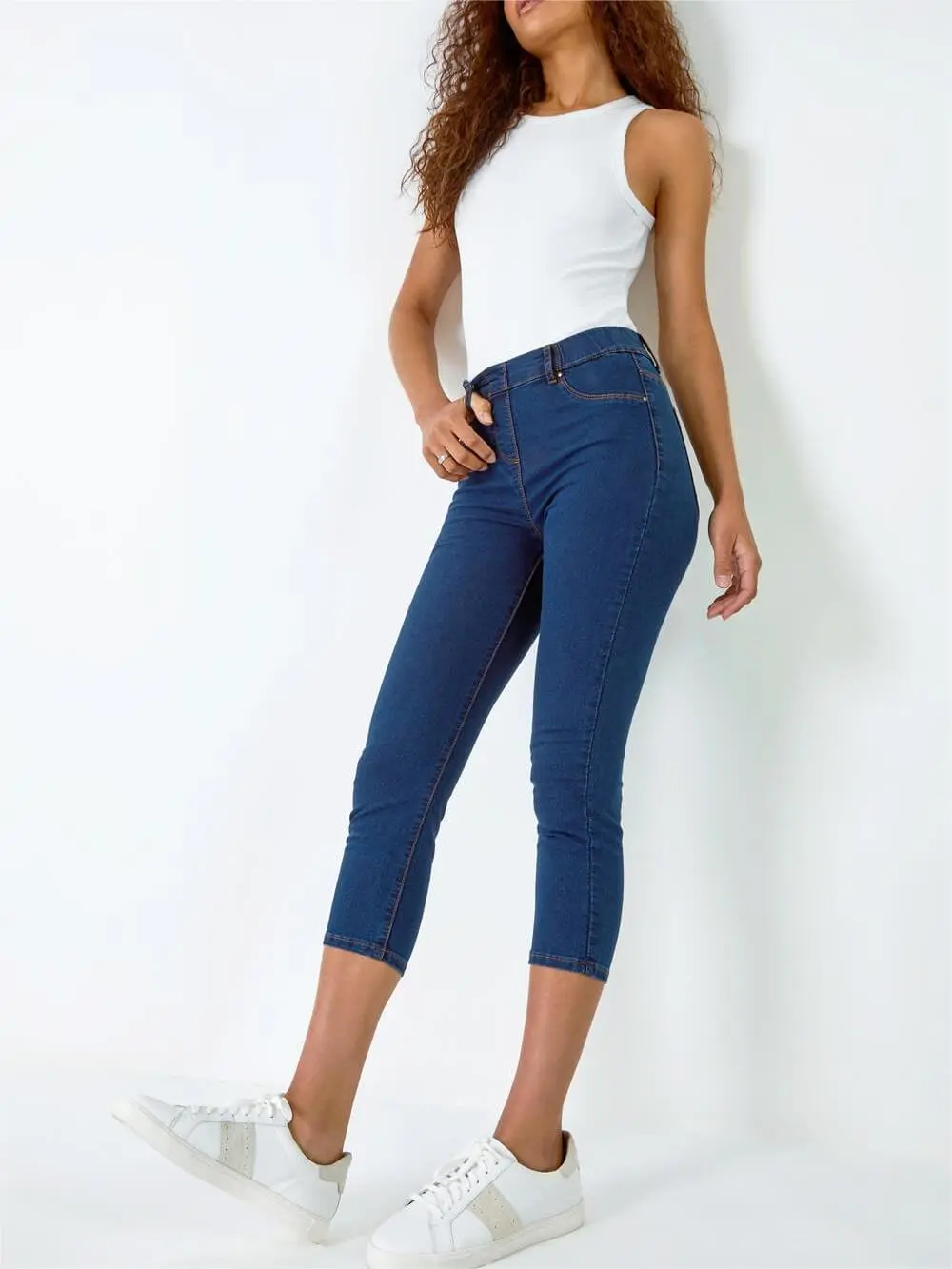 Body-hugging jeans