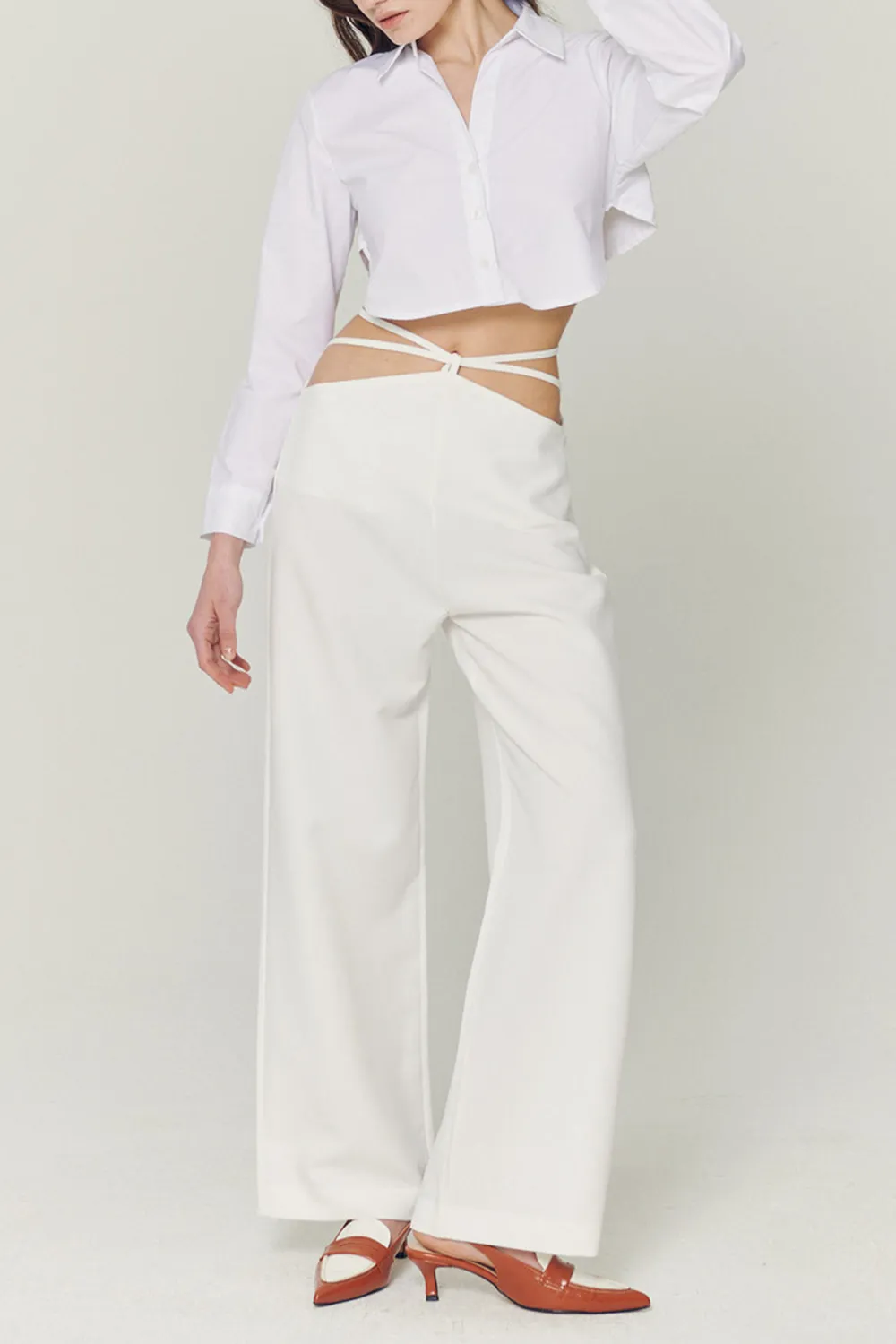 Mila Back String Crop Shirt