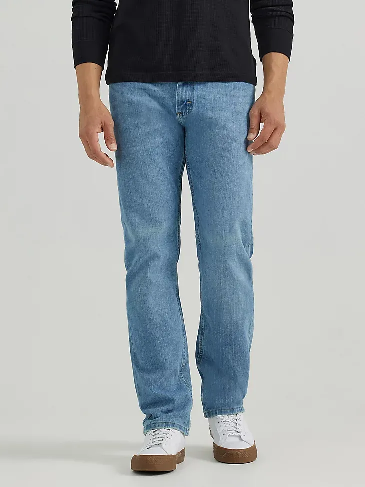 MEN'S WRANGLER AUTHENTICS® REGULAR FIT FLEX JEAN IN VINTAGE BLUE