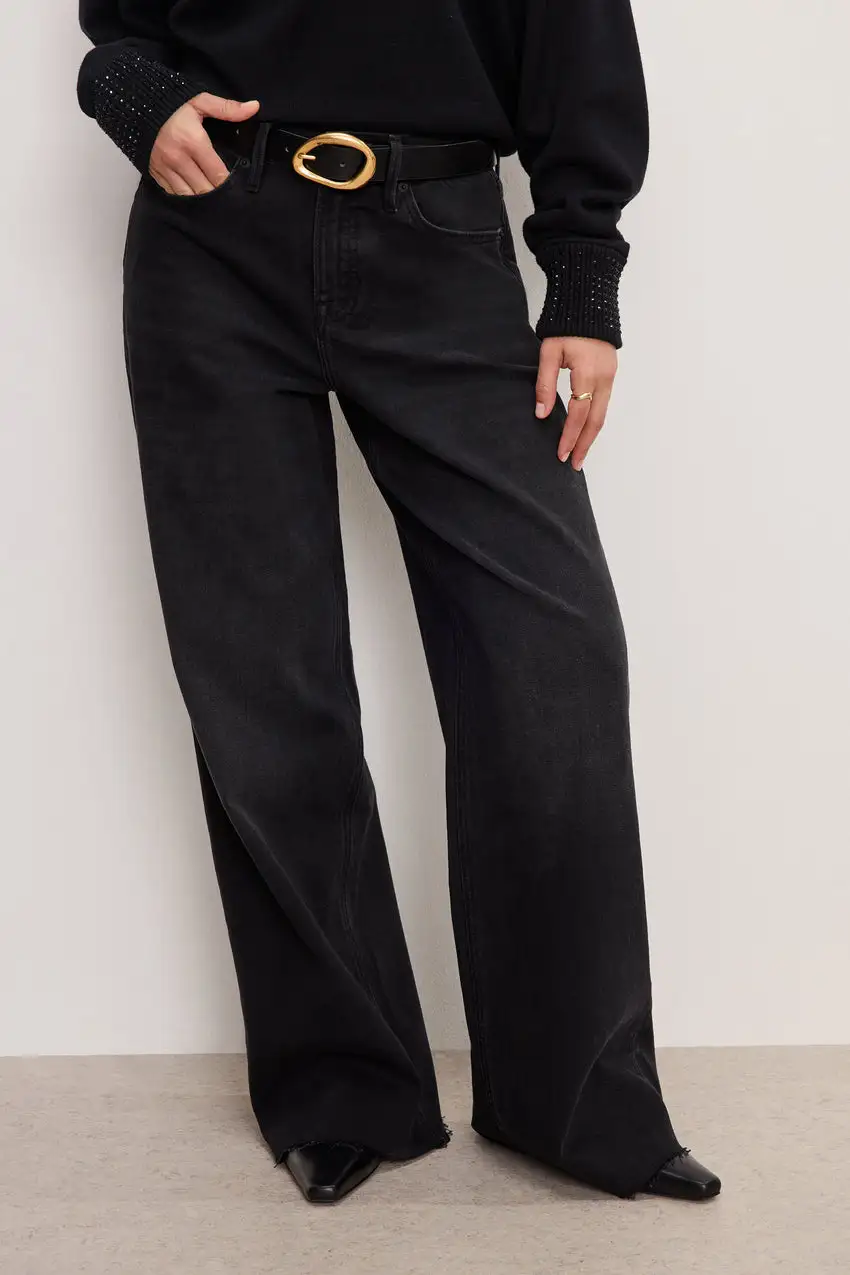 GOOD EASE PETITE RELAXED JEANS