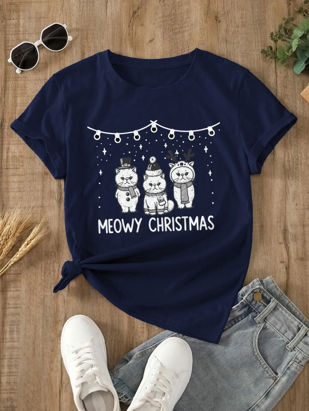 Kitty Santa Lady T-shirt