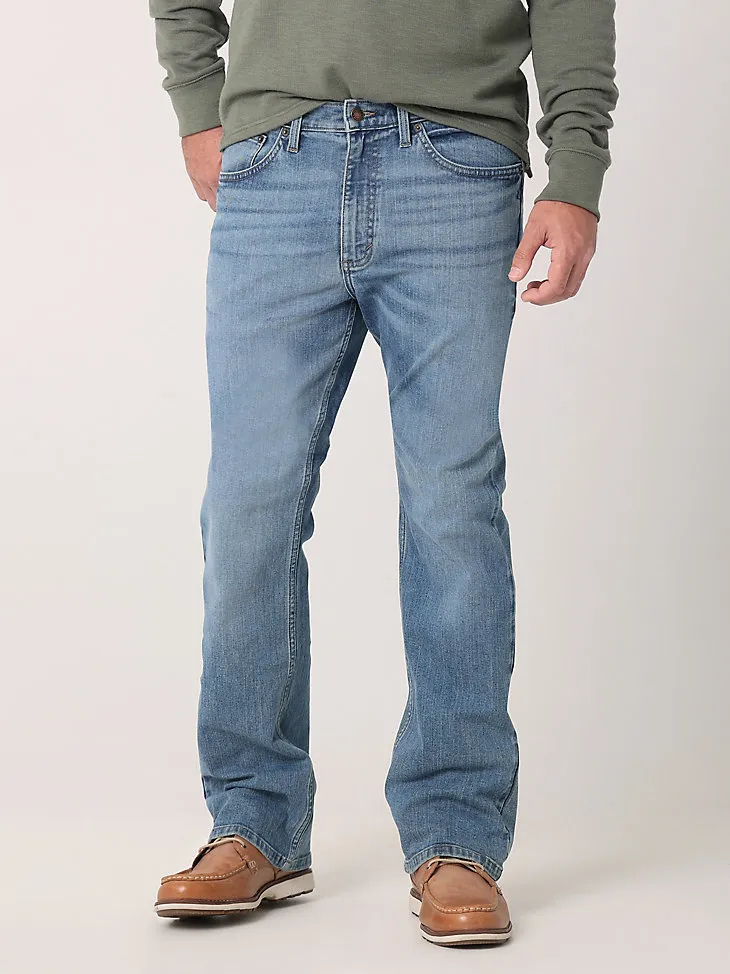 MEN'S RELAXED BOOTCUT JEAN IN MEDIUM WASH