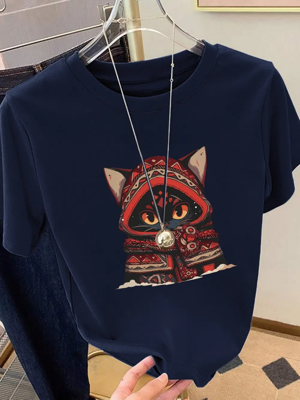 Kitty Santa Lady T-shirt