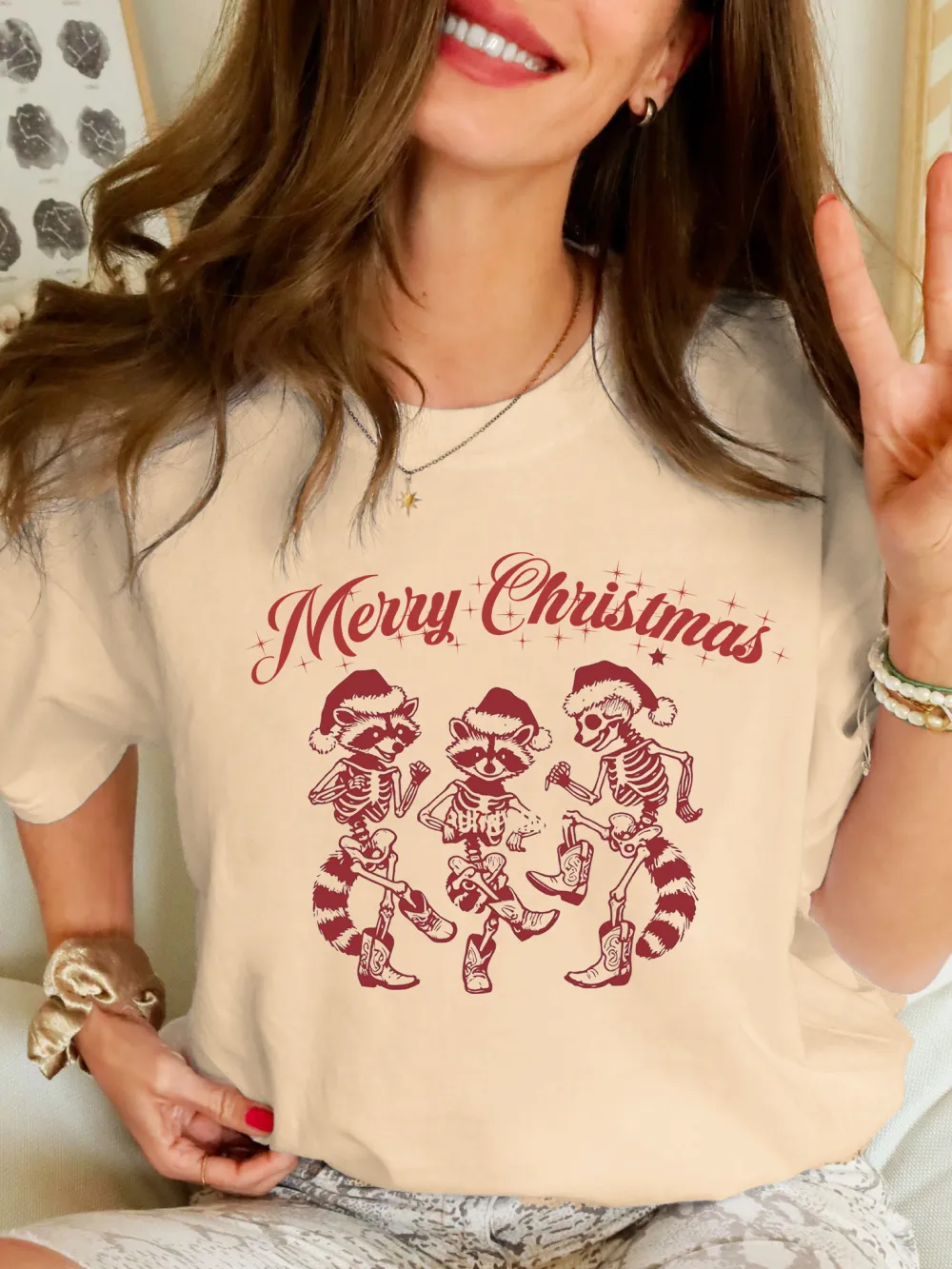 Christmas raccoon Lady T-shirt