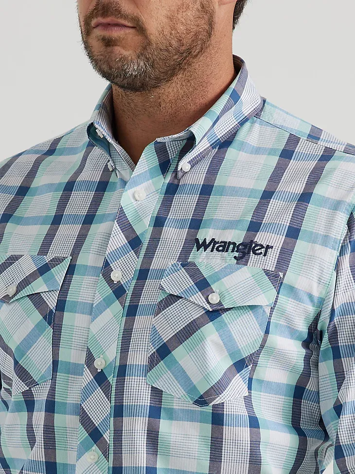 MEN'S WRANGLER® LOGO LONG SLEEVE WESTERN SNAP SHIRT IN LARK PLAID