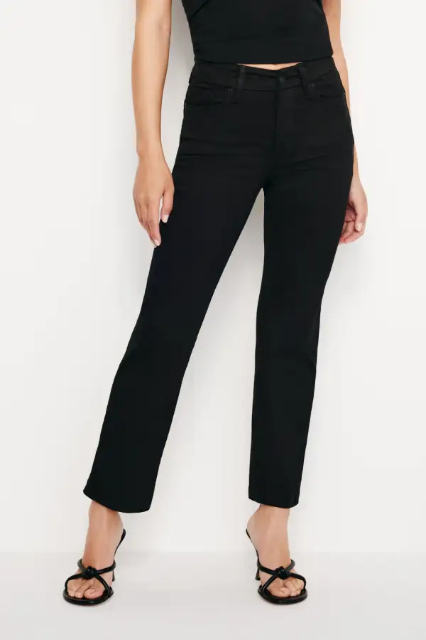 GOOD PETITE STRAIGHT JEANS