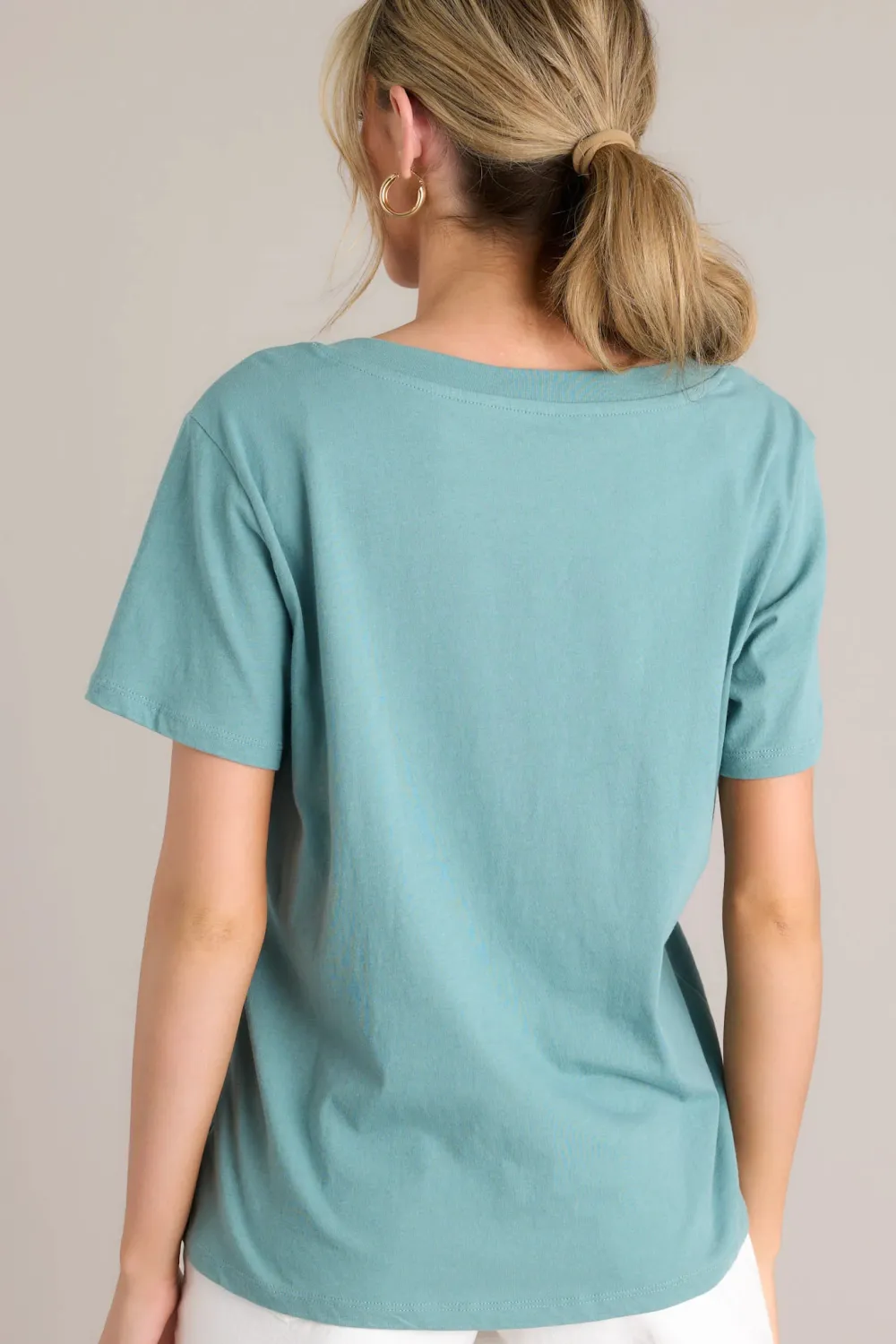 Z-SUPPLY GIRLFRIEND SEA PINE V-NECK TEE