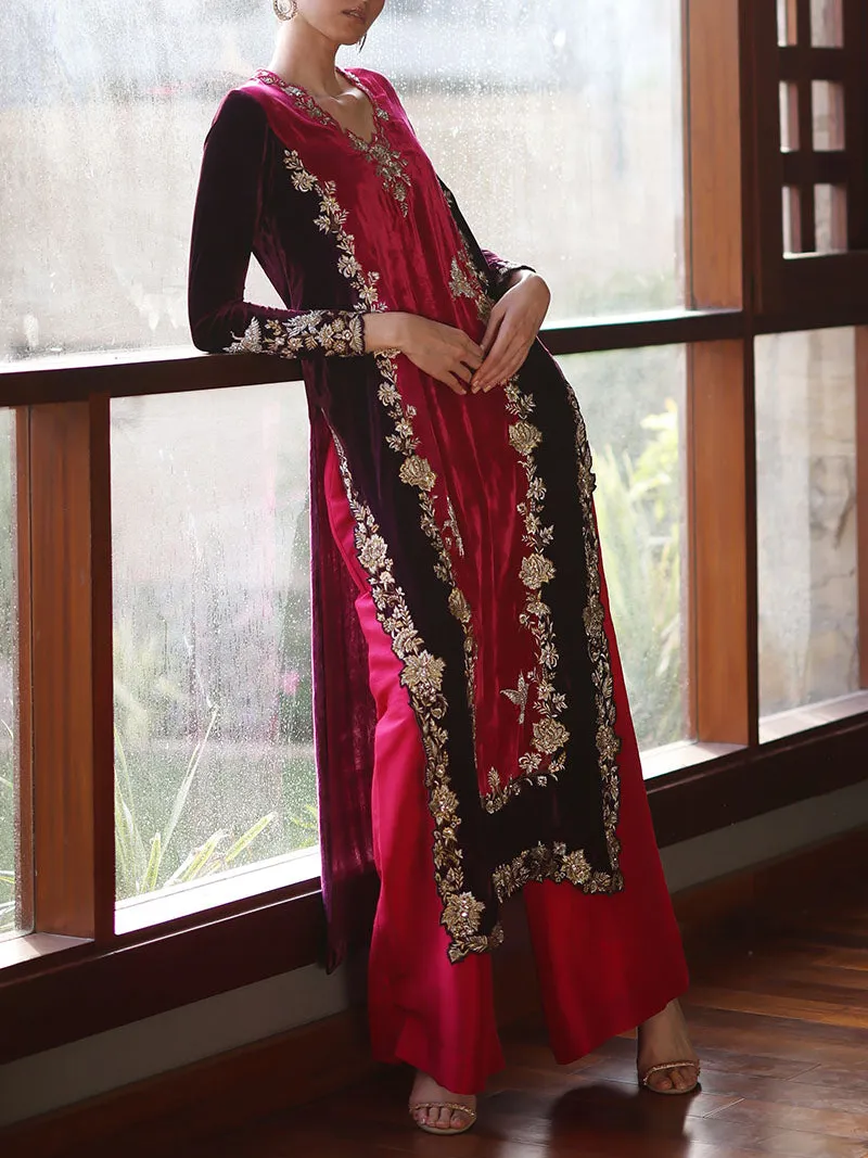 Elegant embroidered velvet kaftan