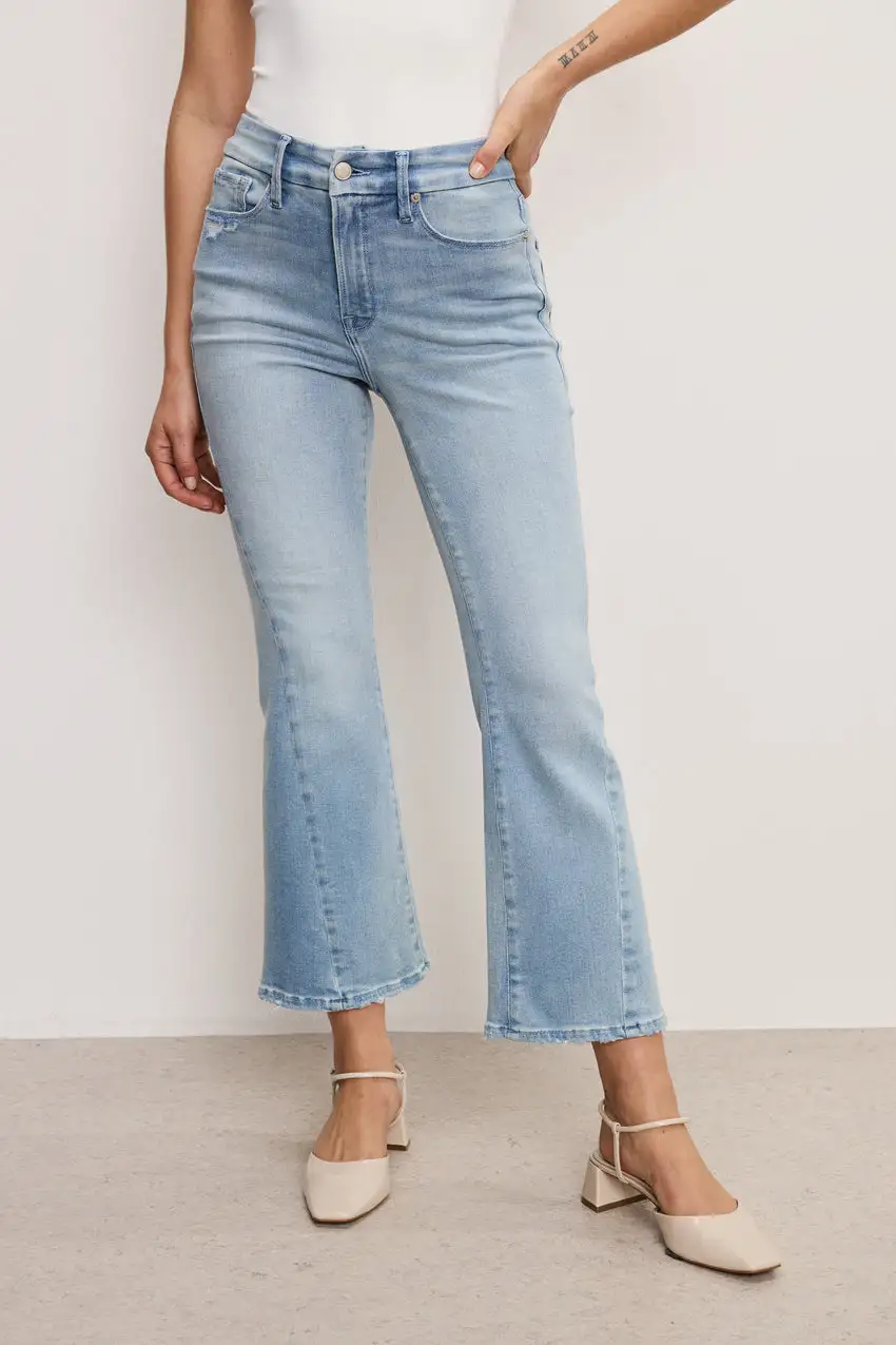 SOFT-TECH GOOD LEGS CROP MINI BOOT JEANS