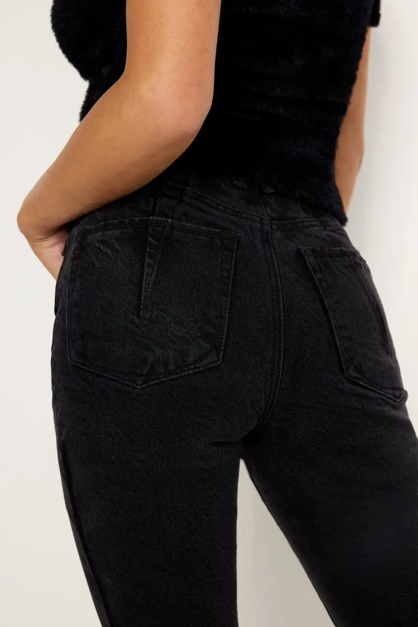 SOFT-TECH GOOD PETITE STRAIGHT JEANS