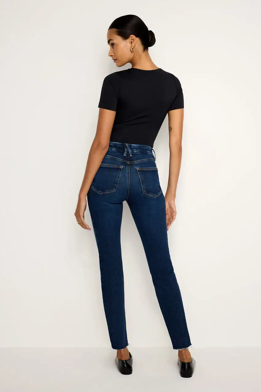 SOFT-TECH GOOD CLASSIC SLIM STRAIGHT JEANS