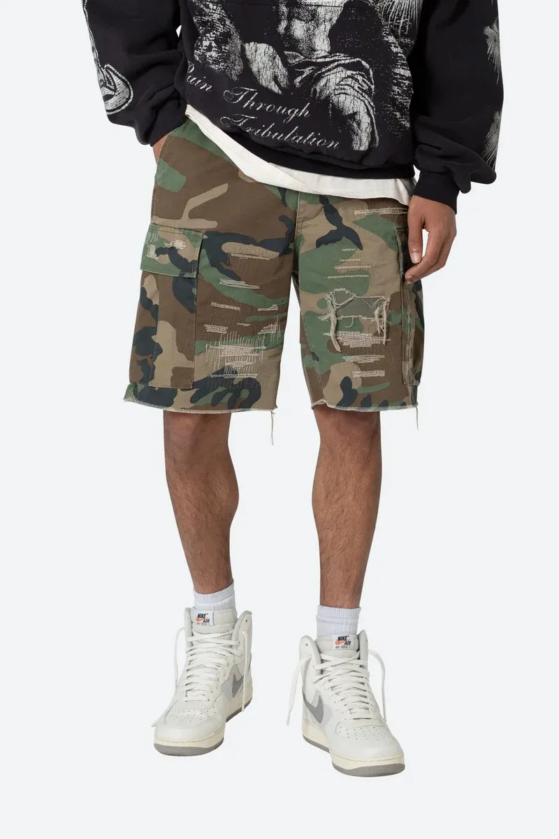 DISTRESSED CARGO SHORTS