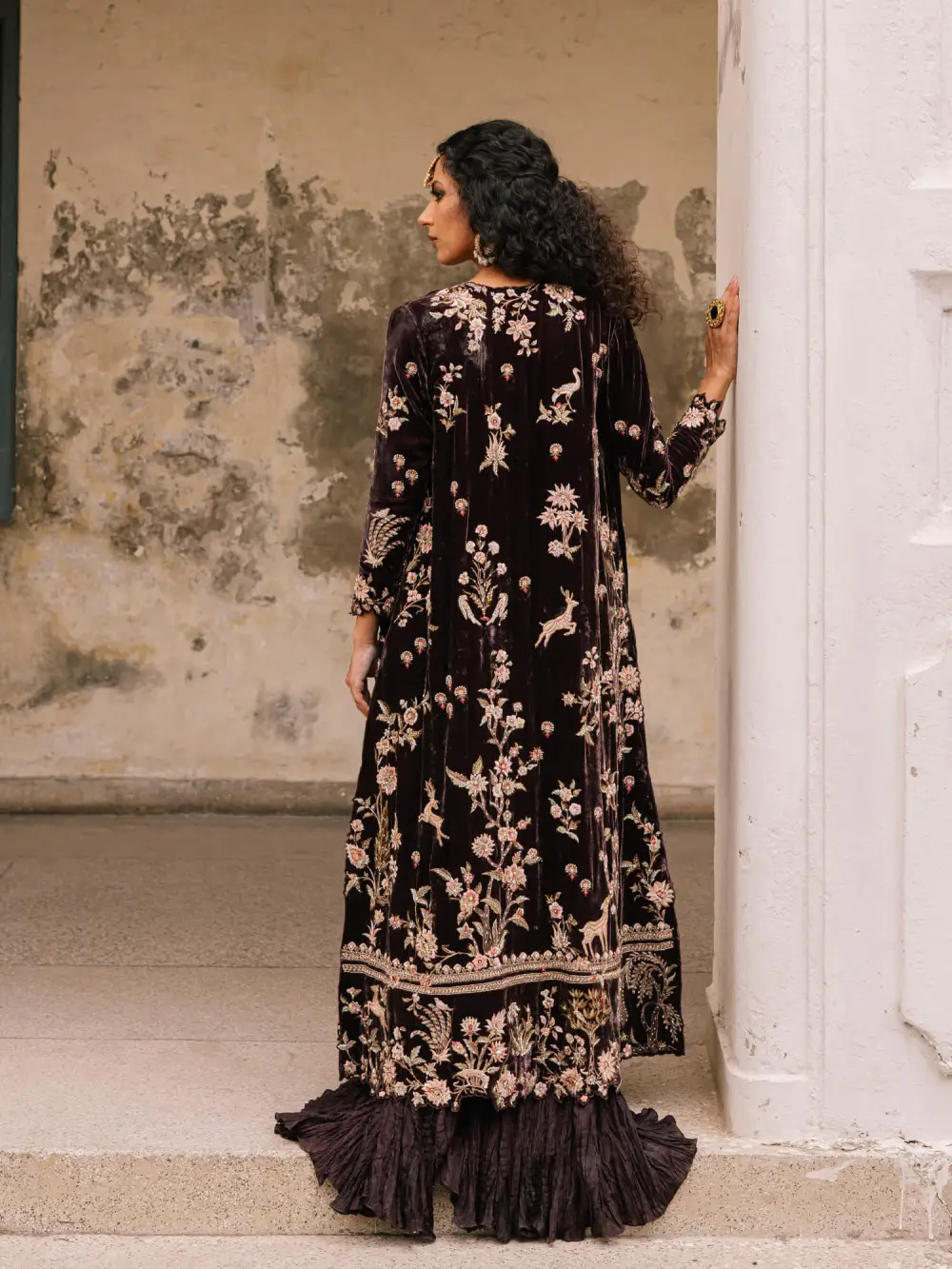 BORGIA COAT W/ CHOLI & SHARARA