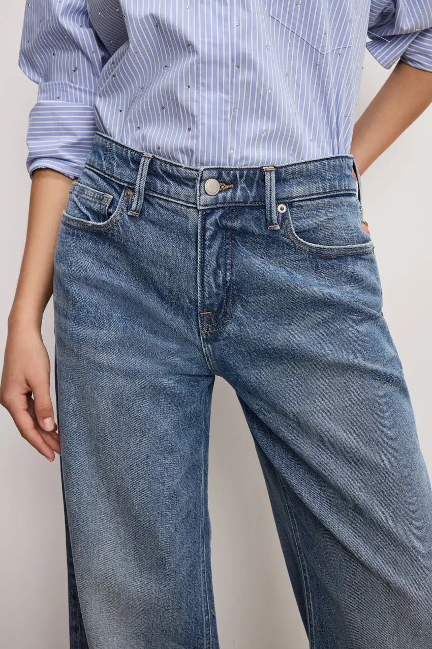 GOOD EASE PETITE RELAXED JEANS