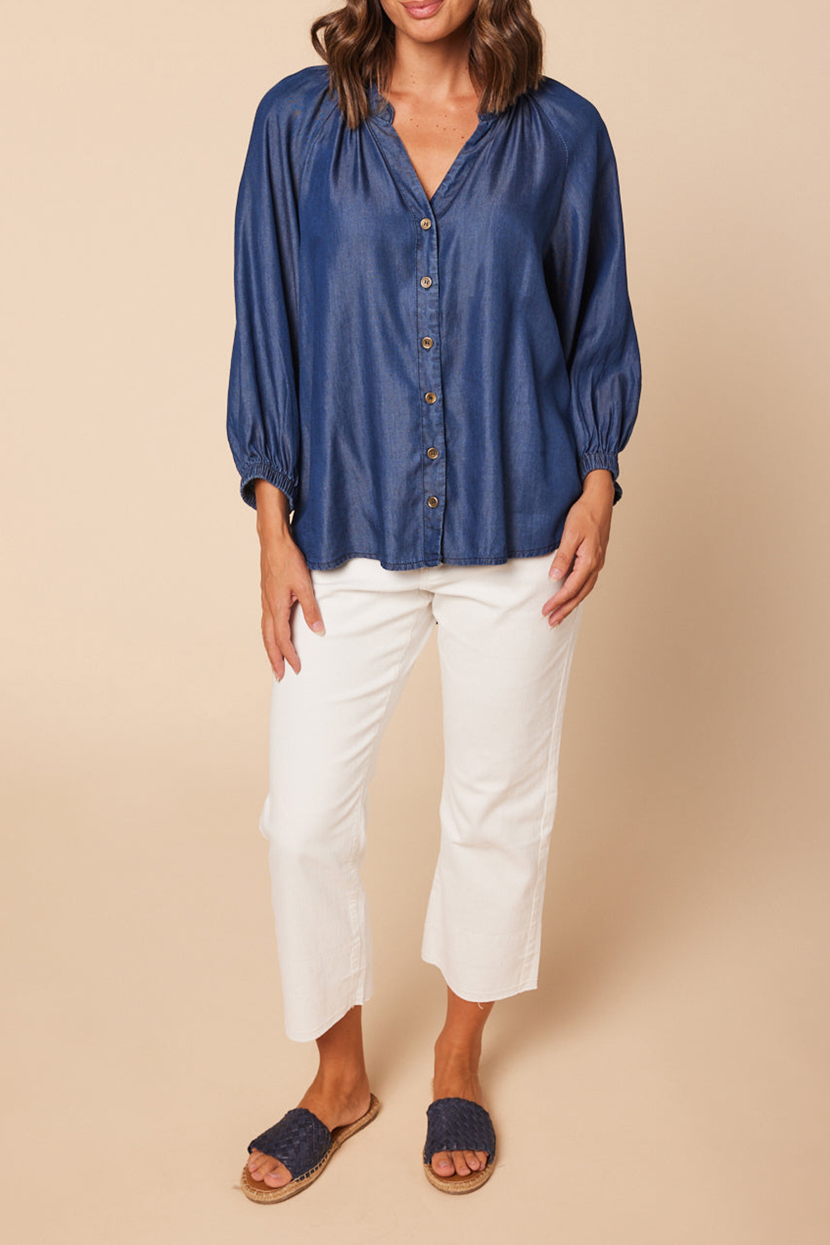 Kitty Shift Tencel Top In Mid Wash