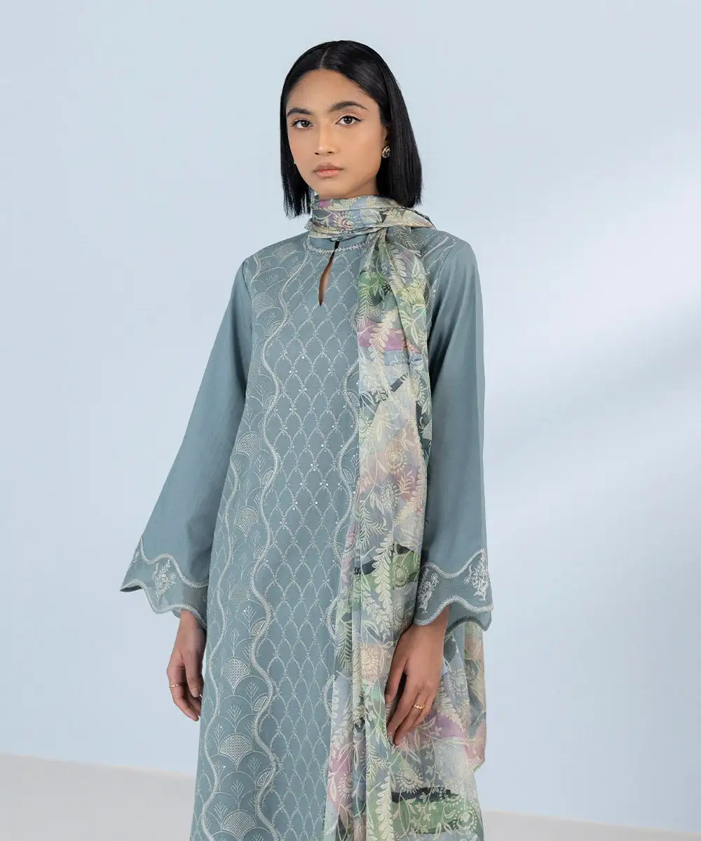 3 Piece - Embroidered Lawn Suit