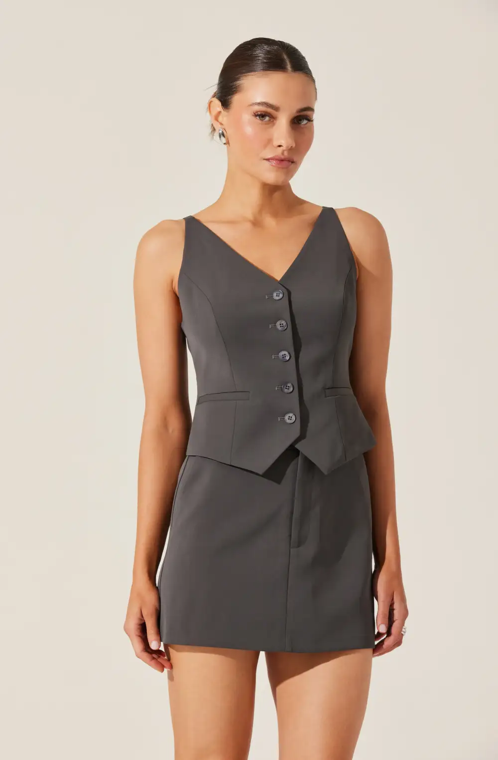 Tailored Button Up V-neck Vest