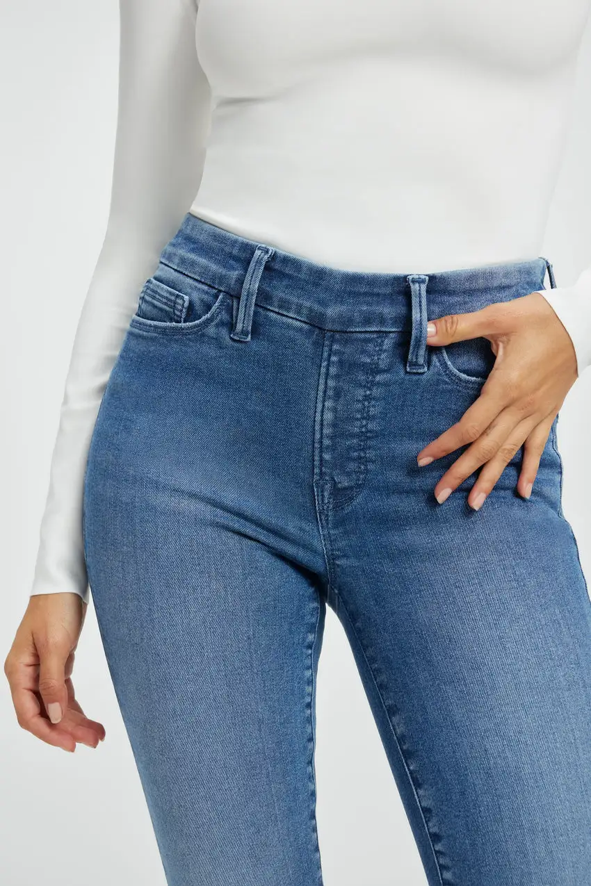 POWER STRETCH PULL-ON SKINNY JEANS