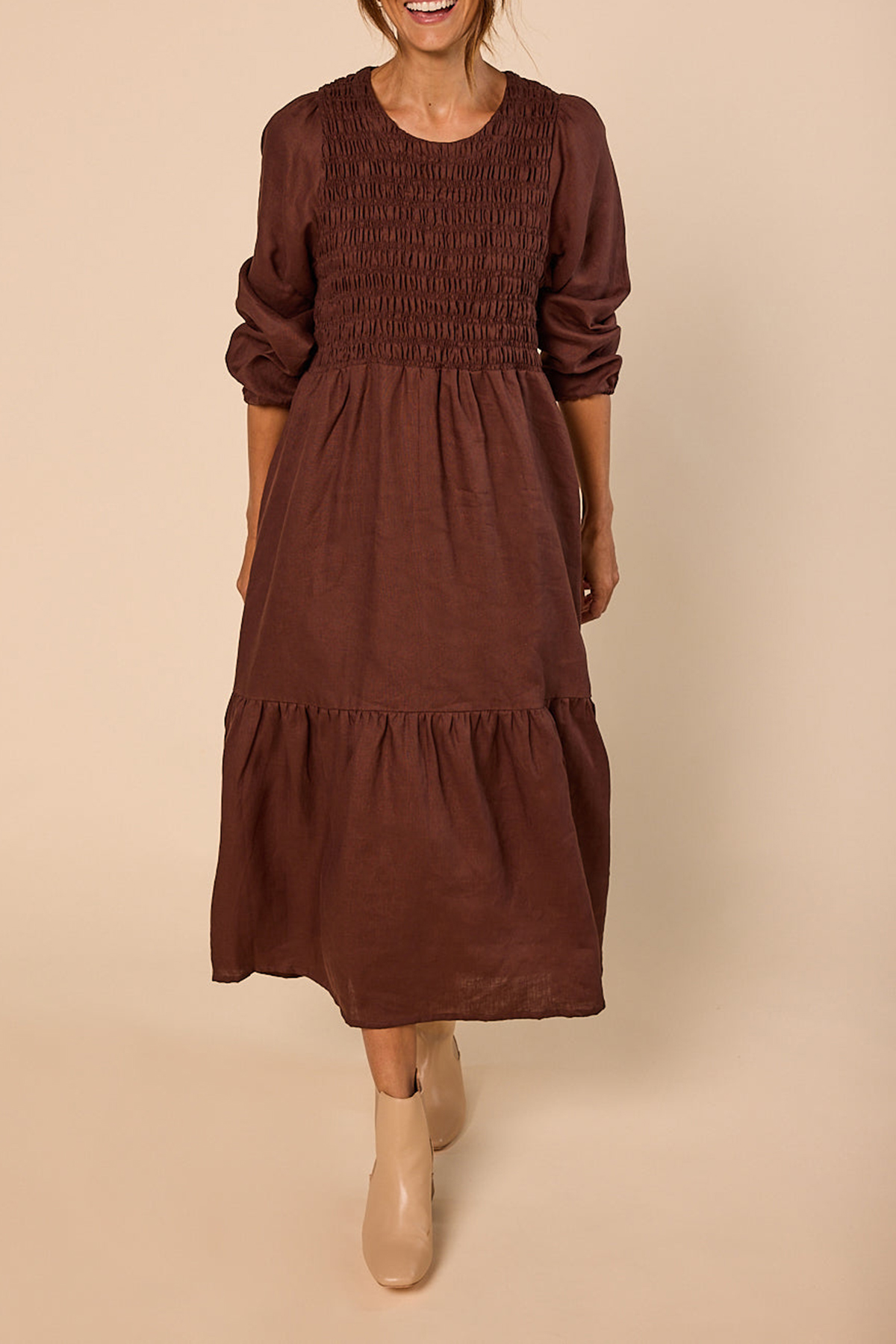 Minden Linen Shirred Long Sleeve Dress in Raisin