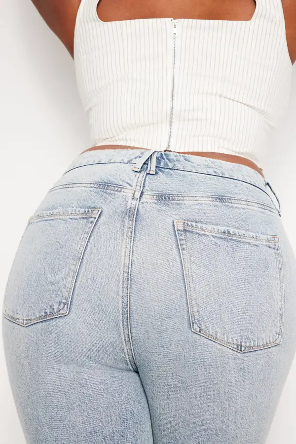 GOOD CURVE STRAIGHT JEANS