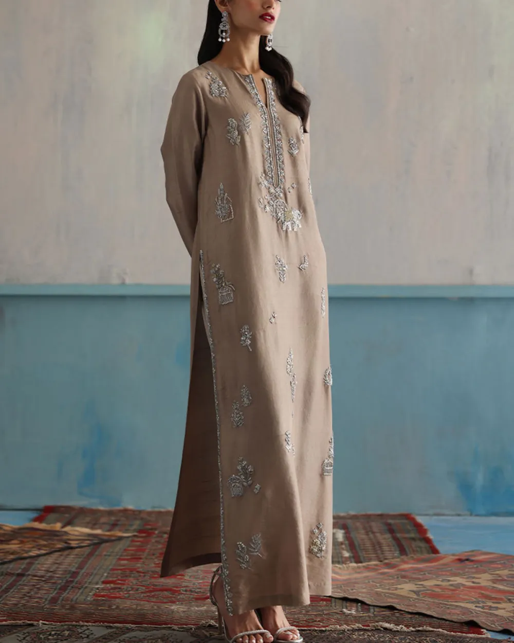 Elegant Embroidered Kaftan