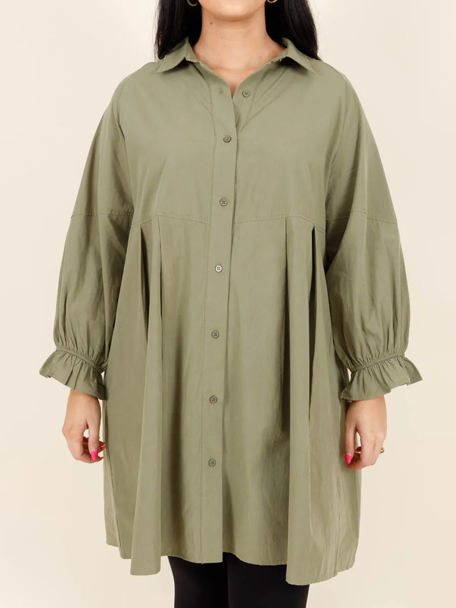 Green pleated button loose fitting shirt