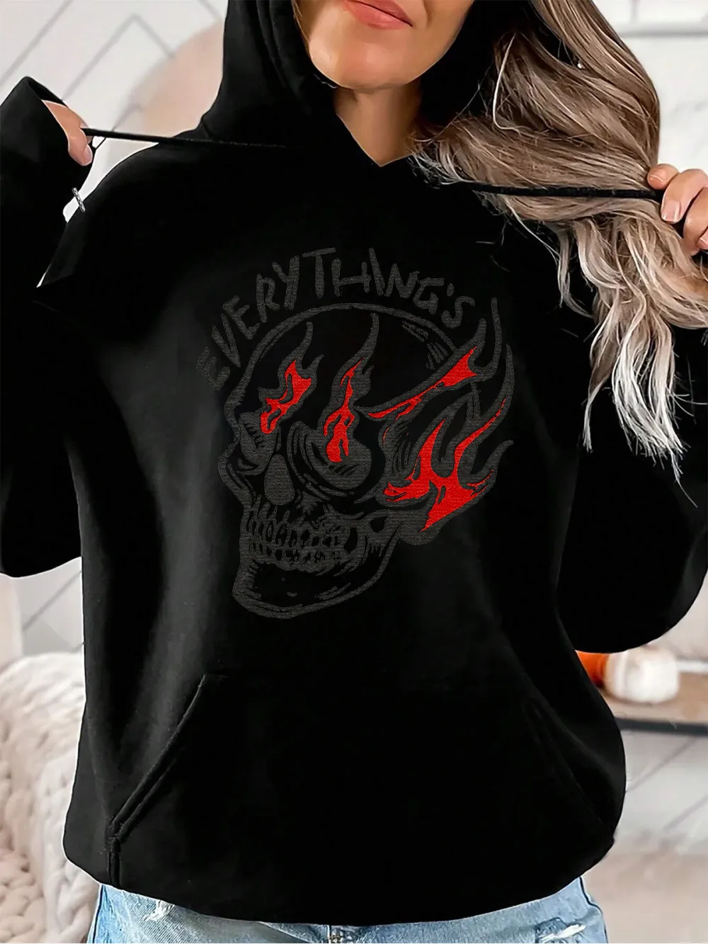 Women's dark skull sweatshirt