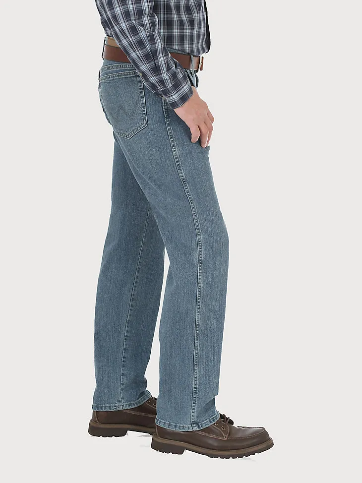 WRANGLER RUGGED WEAR® PERFORMANCE SERIES REGULAR FIT JEAN IN MID INDIGO