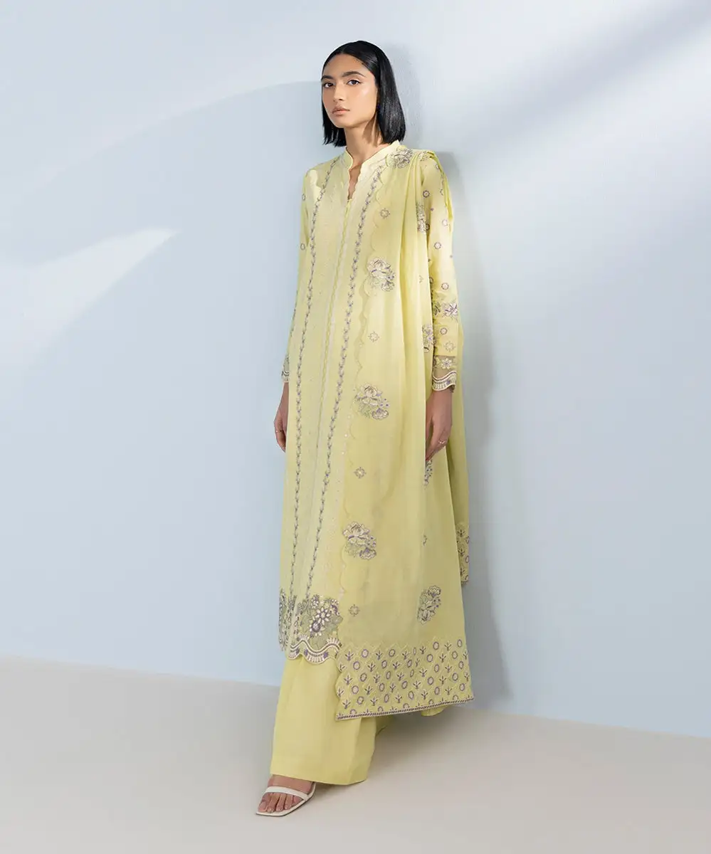 3 Piece - Embroidered Lawn Suit