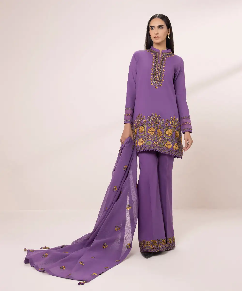 3 Piece - Embroidered Lawn Suit