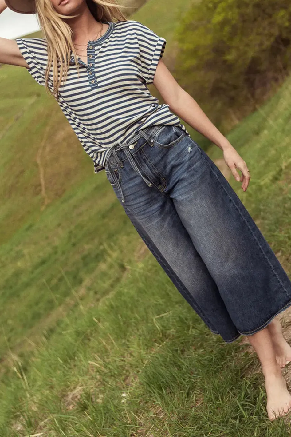 BRUCE CULOTTES IN MEDIUM WASH