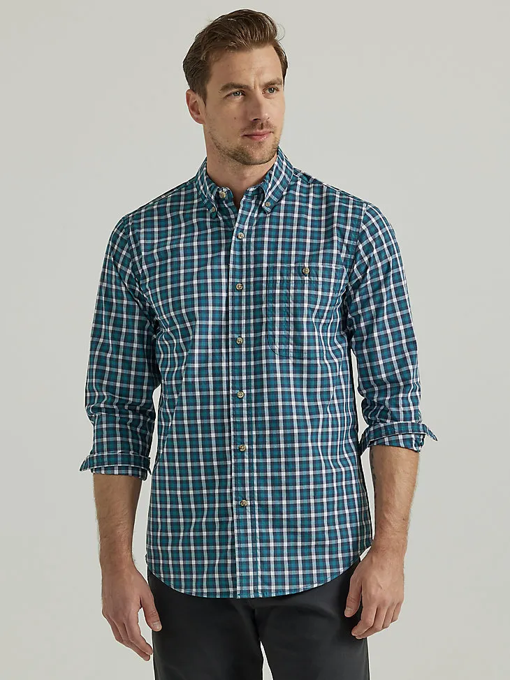 WRANGLER RUGGED WEAR® LONG SLEEVE WRINKLE RESIST PLAID BUTTON-DOWN SHIRT IN TEAL NAVY