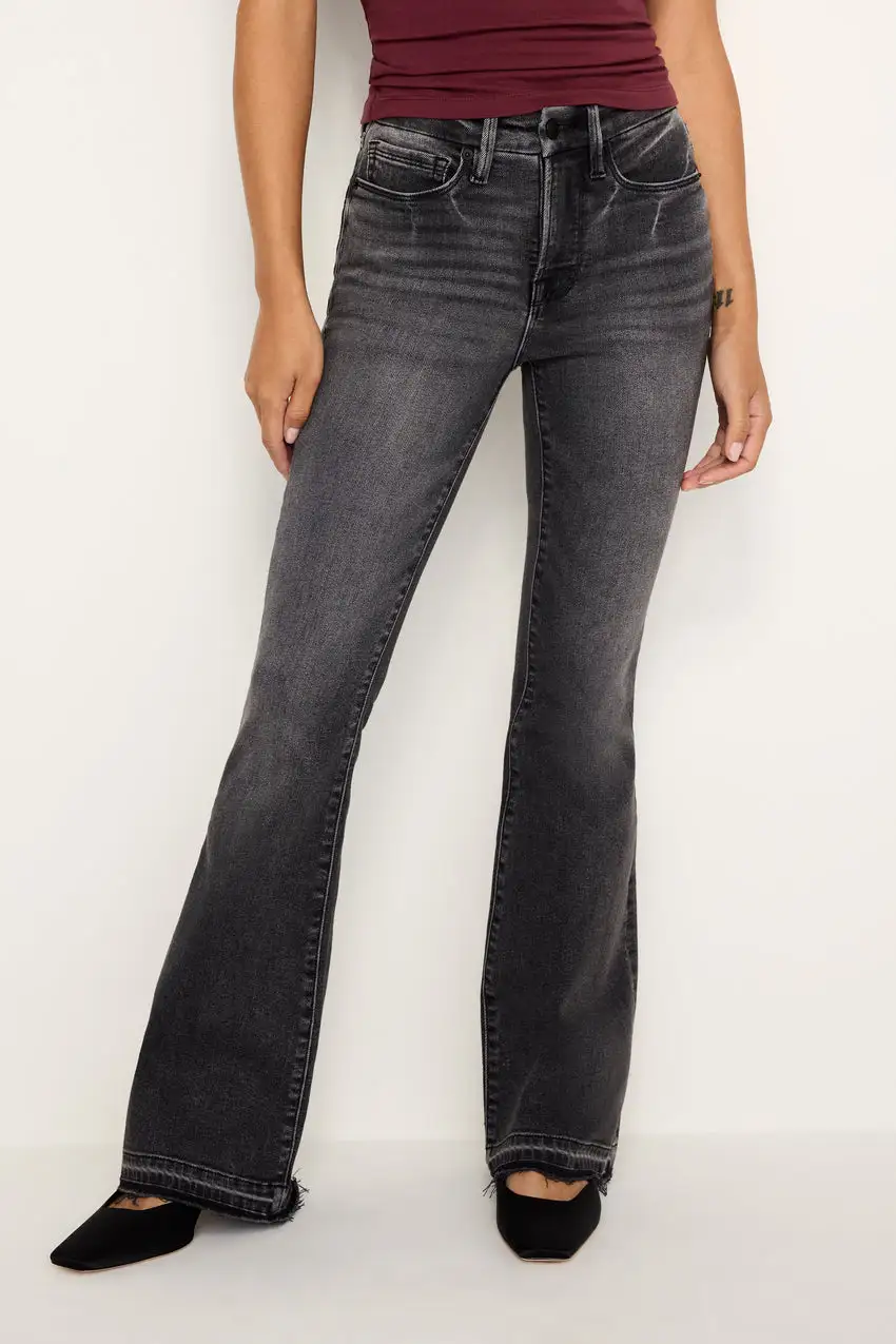 GOOD PETITE FLARE JEANS