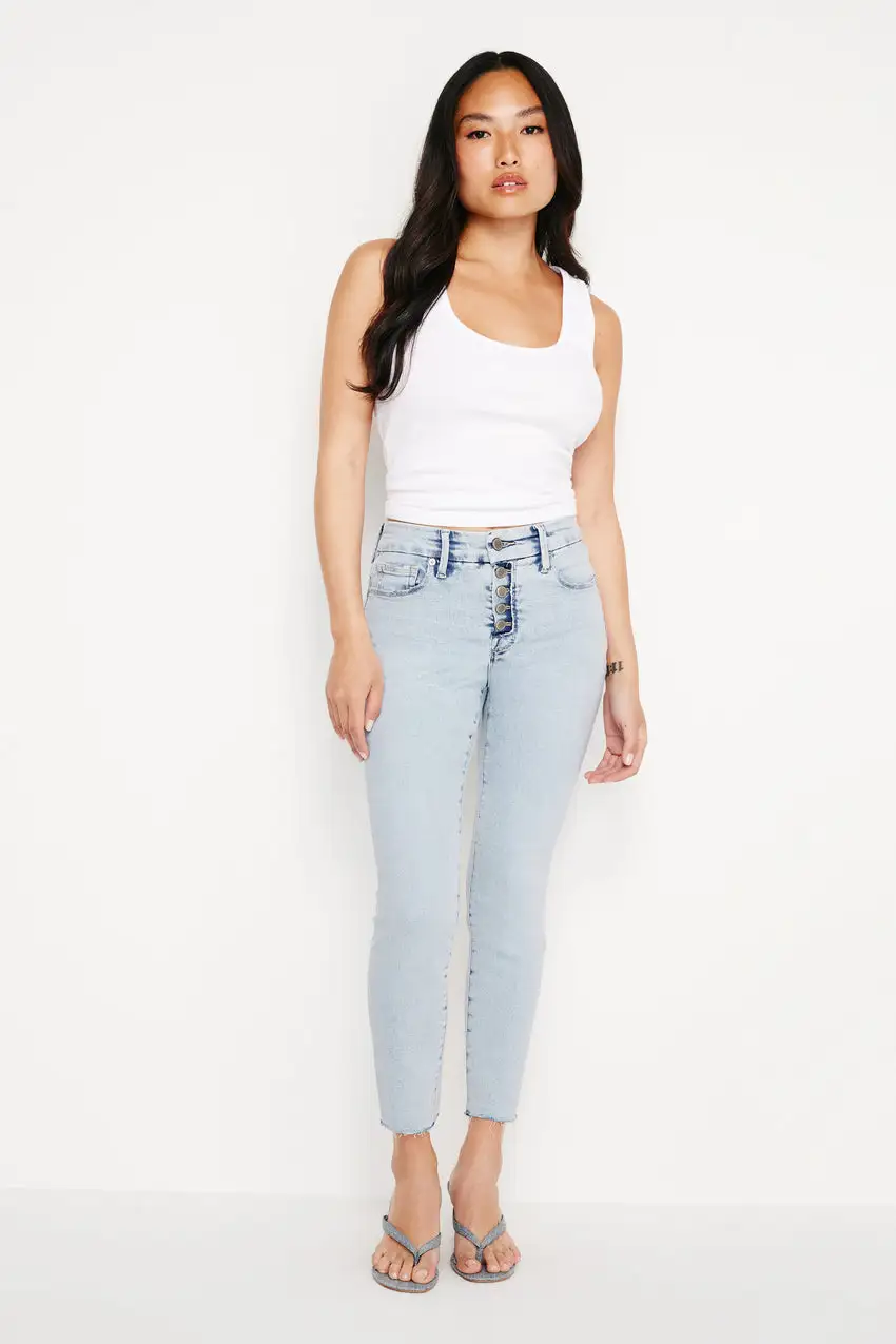 GOOD PETITE LIGHT COMPRESSION SKINNY JEANS