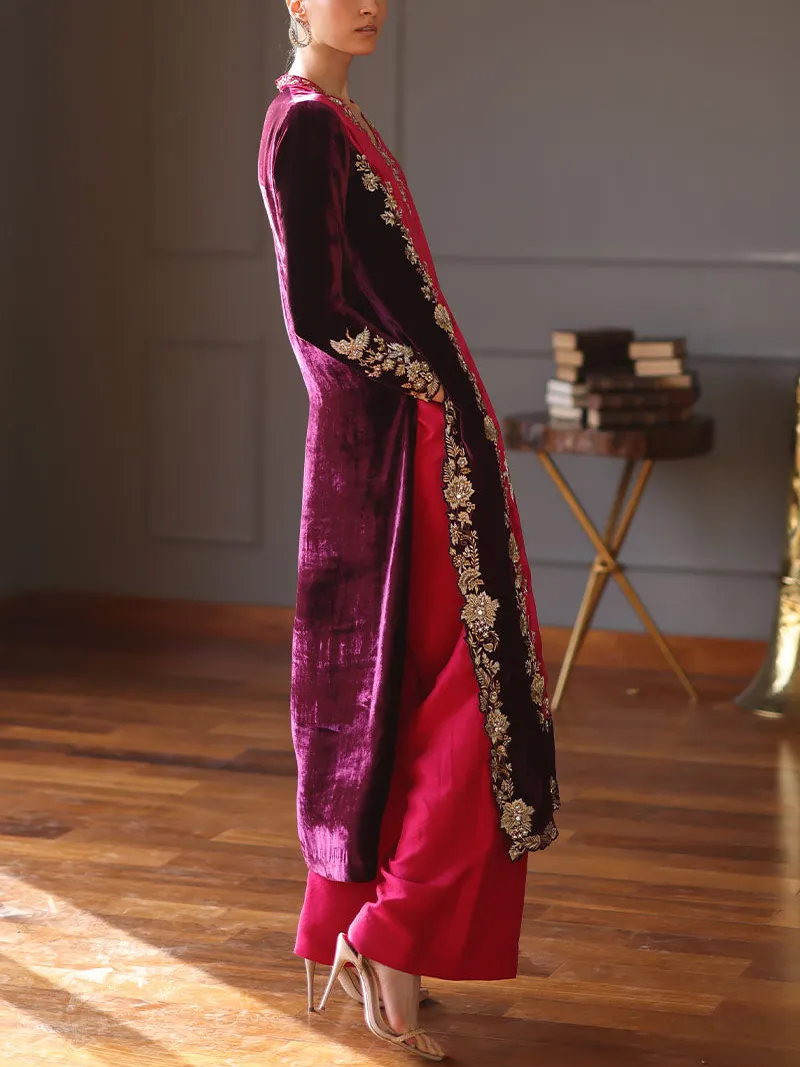 Elegant embroidered velvet kaftan