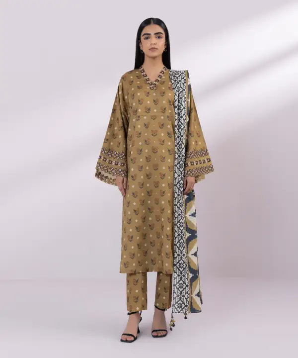 3 Piece - Embroidered Lawn Suit