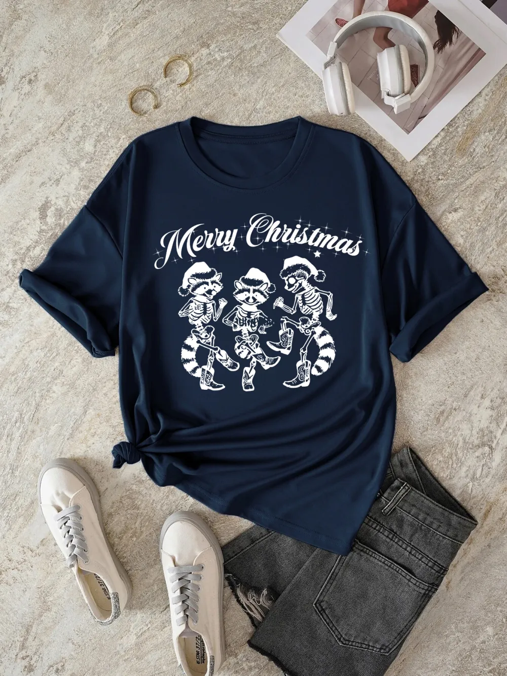 Christmas raccoon Lady T-shirt