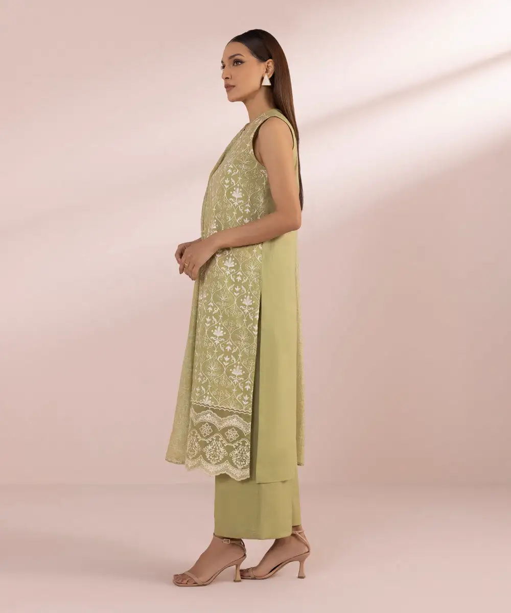 3 Piece - Embroidered Lawn Suit