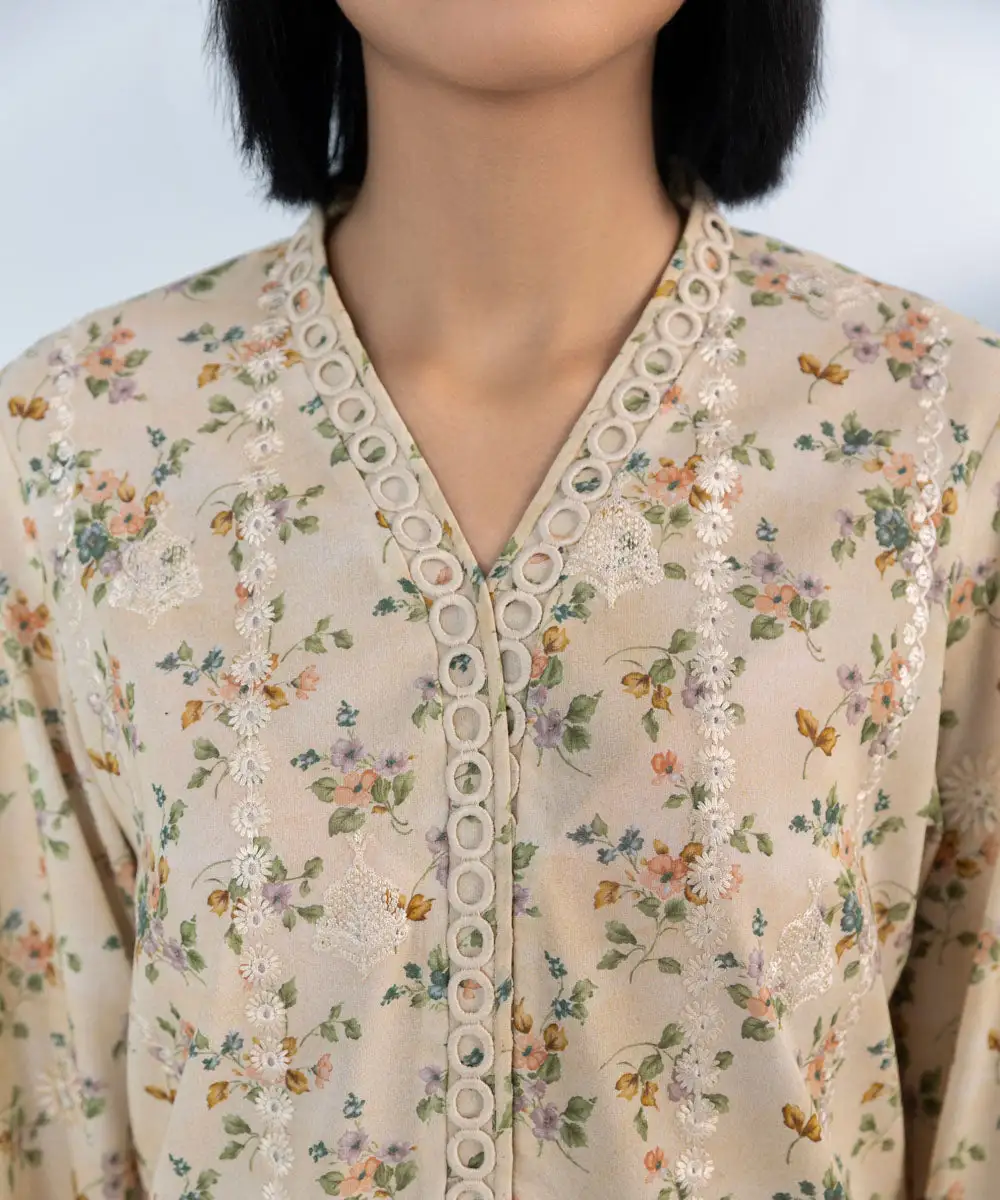 3 Piece - Embroidered Lawn Suit