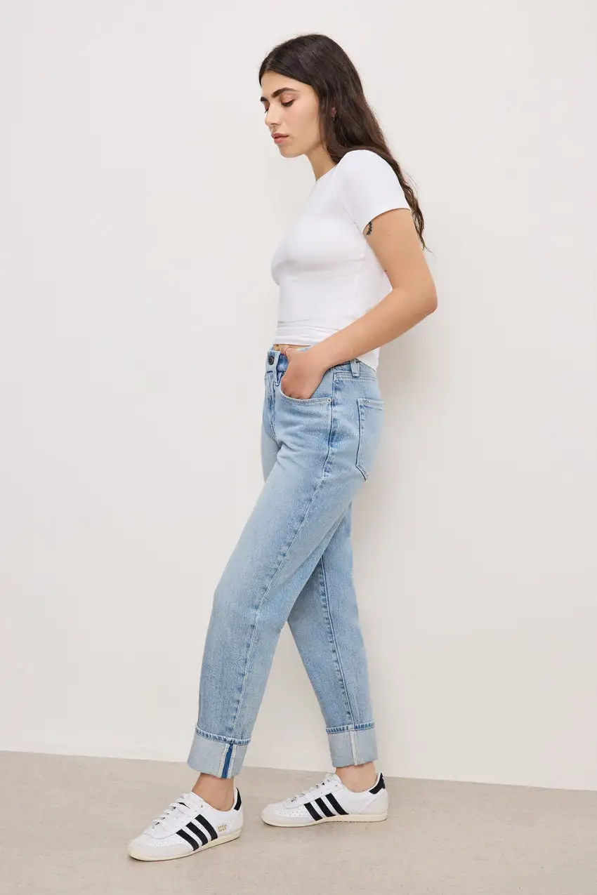 THE WEEKENDER PETITE JEANS