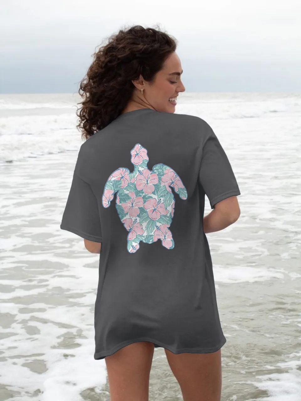 tropical patterned sea turtle  Tee