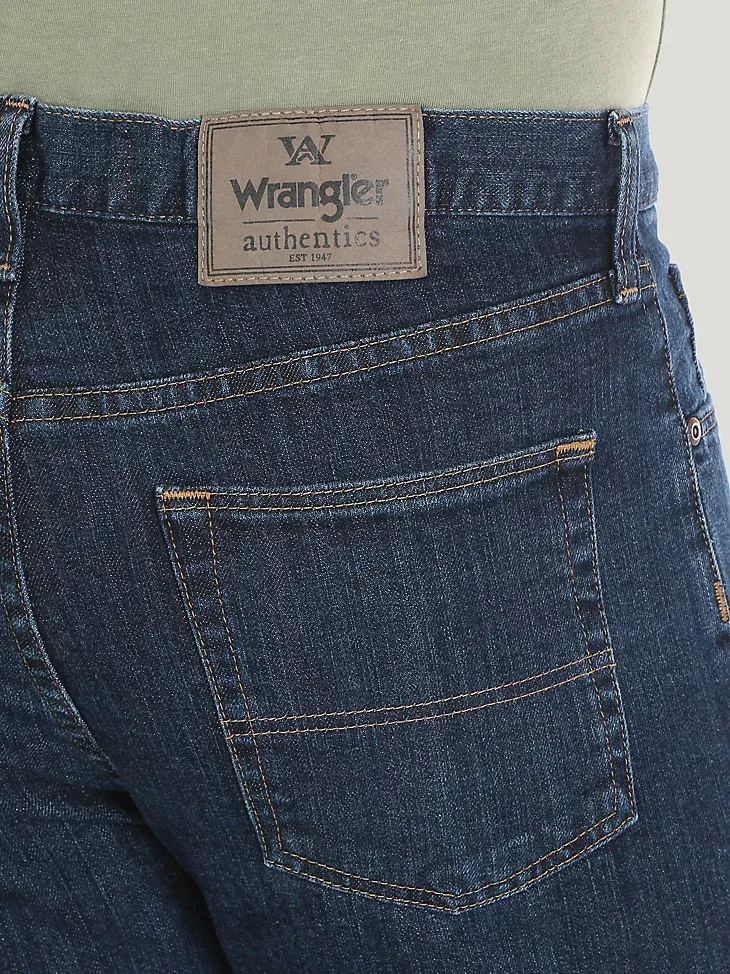 MEN'S WRANGLER AUTHENTICS® REGULAR FIT FLEX JEAN IN VINTAGE BLUE