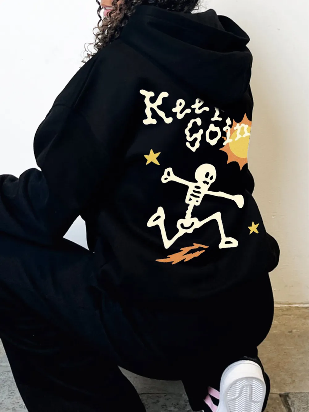 KEEP GOING PATTERN PRINTED HOODIE