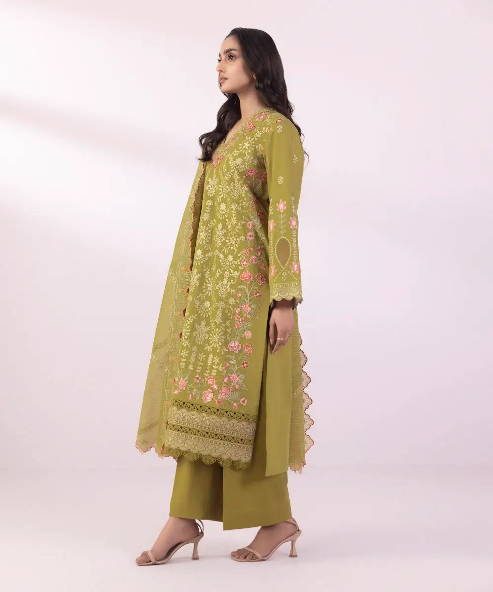 3 Piece - Embroidered Lawn Suit