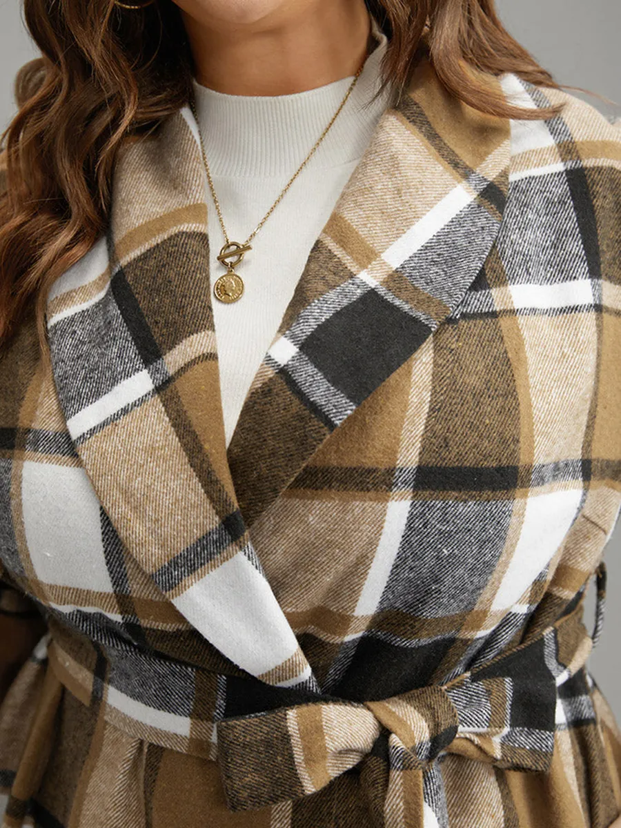 Plus-size women's elegant plaid coat