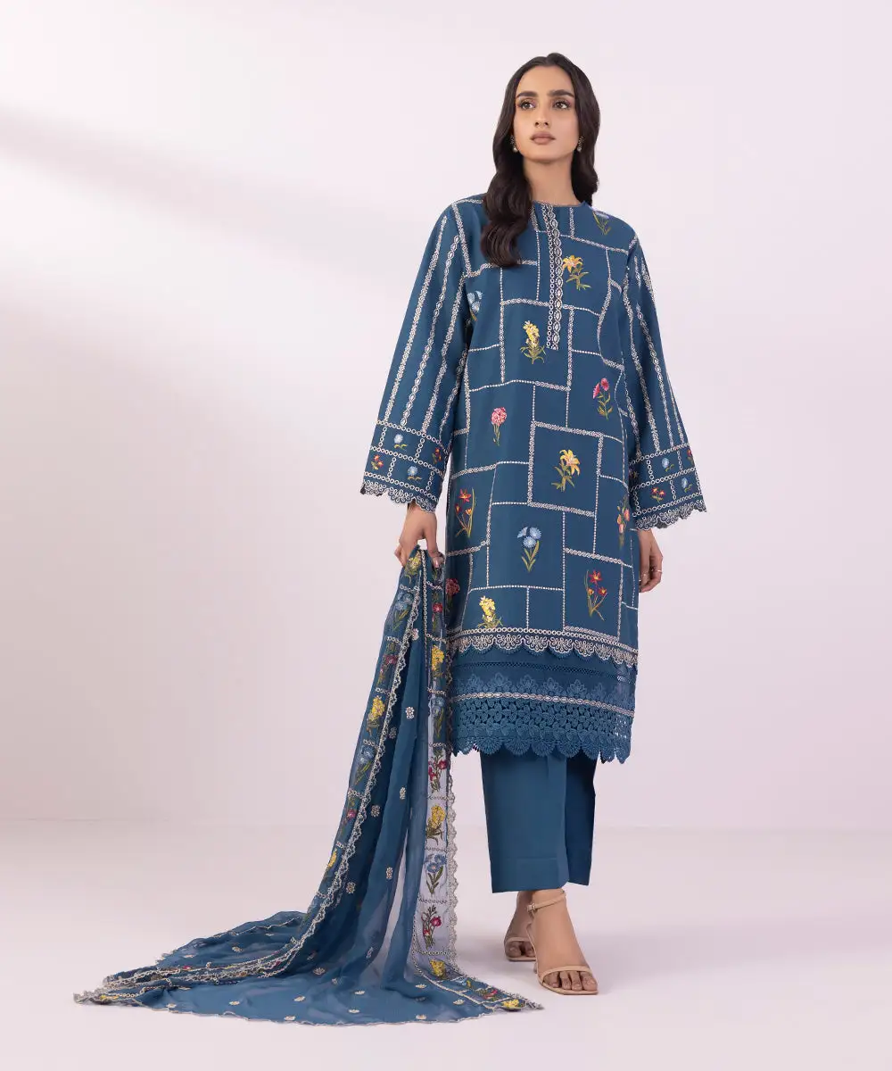 3 Piece - Embroidered Lawn Suit