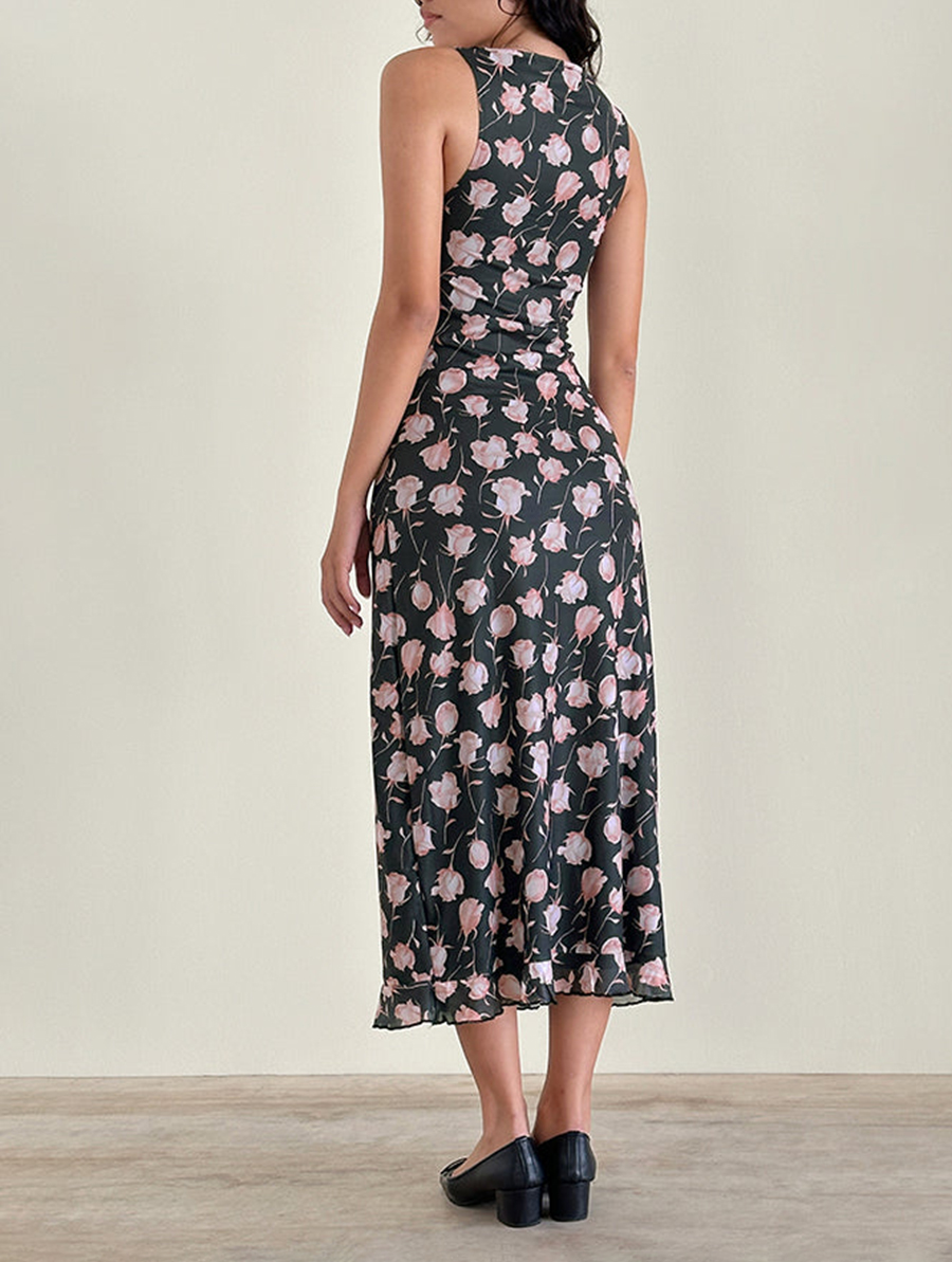 Gabriela Midi Dress In Falling Rose Jet Black