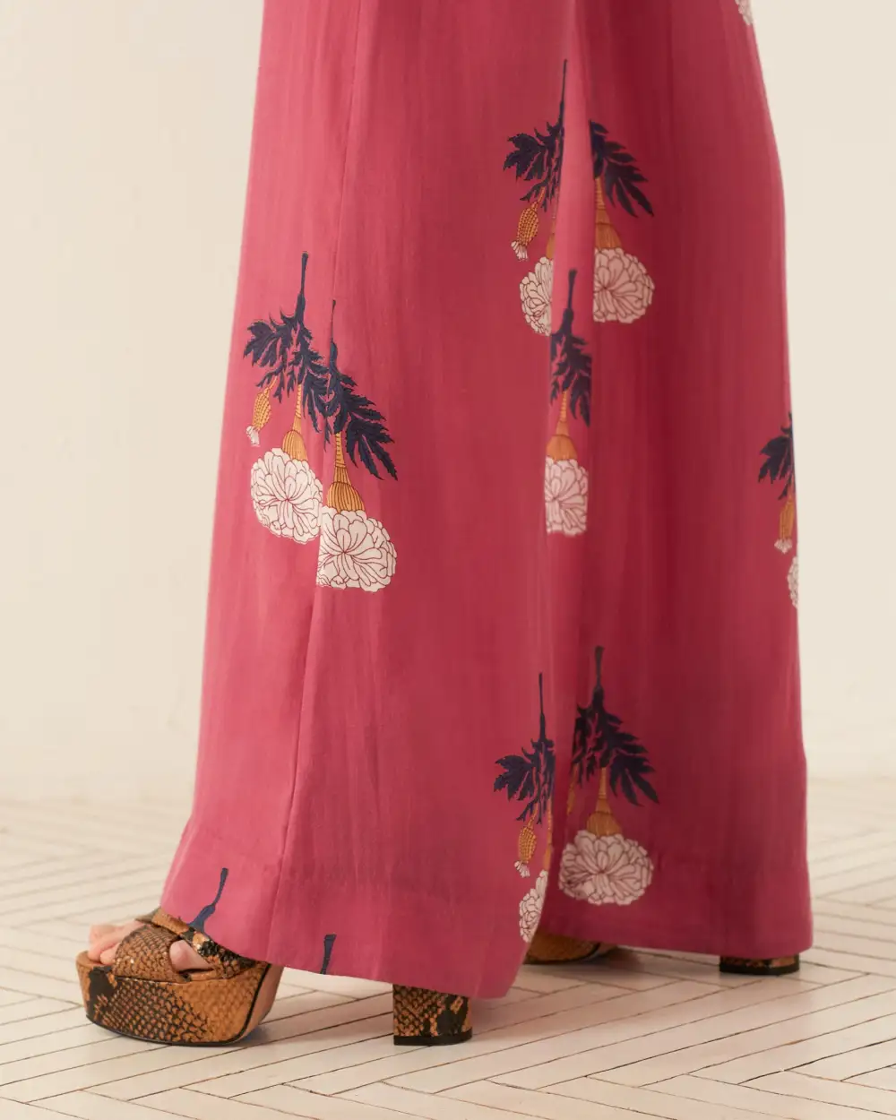 Charlie Hibiscus Rose Pant